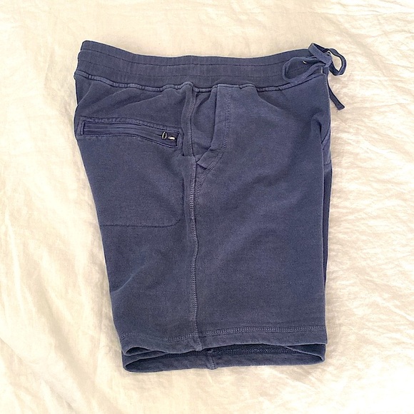 Outerknown Men’s Shorts - Picture 4 of 6